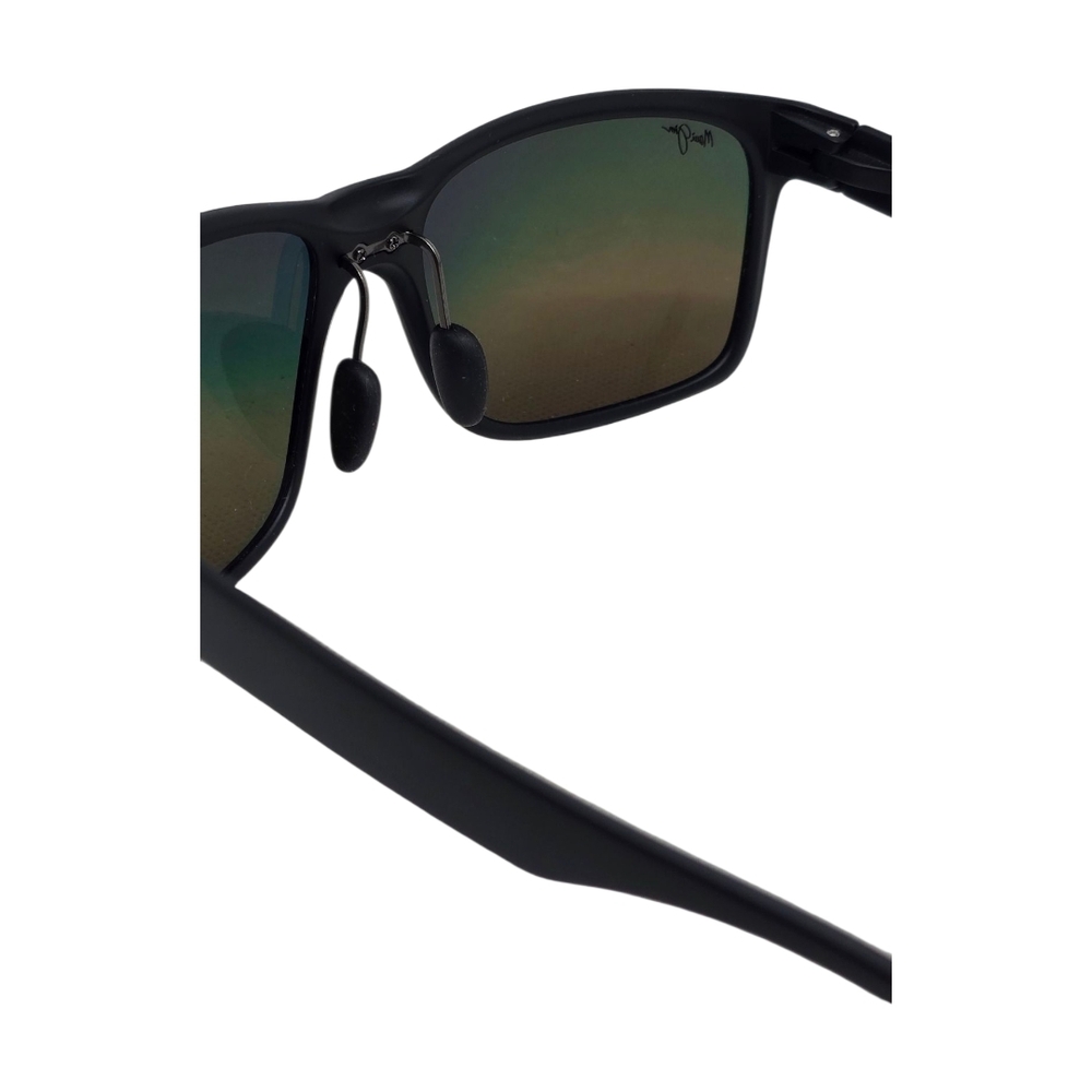 MAUI JIM SPECIAL EDITION MANCHESTER UNITED Black Sunglasses with Red Lenses - Picture 7 of 9